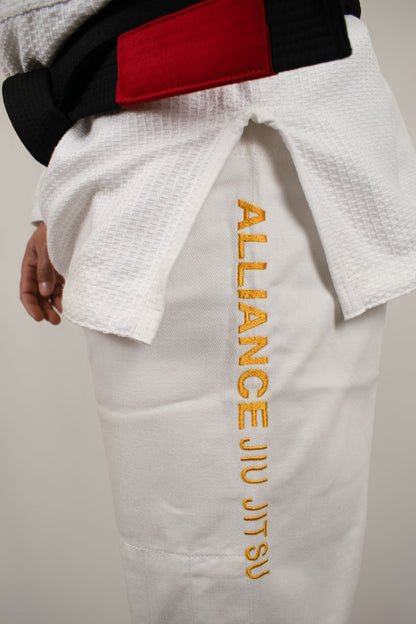 Premium White Kimono – Limited Edition